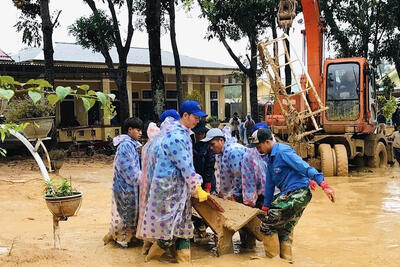 Chính phủ yêu cầu giảm tới 2% lãi cho khách hàng bị thiệt hại bởi bão, lũ