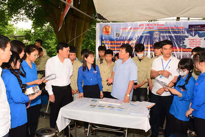 Hỗ trợ thông tin, 'đòn bẩy' giảm nghèo bền vững tại Tuyên Quang