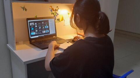 Tân sinh viên trải lòng với ‘học kỳ online’