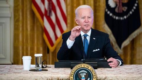 Tổng thống Biden gọi phóng viên là "thằng khốn ngu ngốc" khi bị hỏi về lạm phát