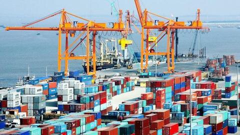 Việt Nam làm được gì để trở thành 1 trong 20 nước có quy mô thương mại lớn nhất thế giới?