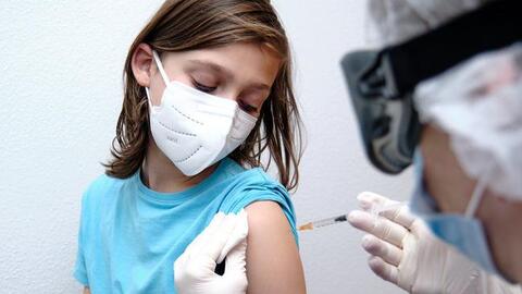 Hơn 60% phụ huynh đồng ý tiêm vaccine COVID-19 cho trẻ 5-11 tuổi