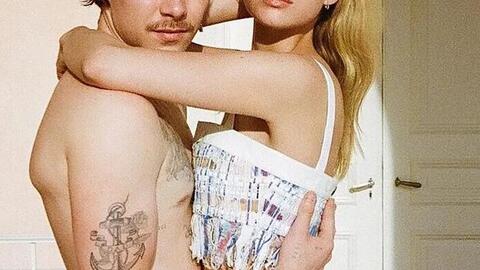 Brooklyn Beckham và ái nữ tỷ phú cưới: Hôn lễ 68 tỷ ở dinh thự 2293 tỷ, Gigi Hadid, Hoàng tử Harry và dàn sao khủng, tỷ phú quy tụ