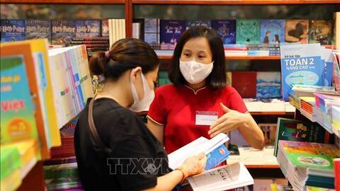 Nhà xuất bản Giáo dục Việt Nam công bố giá sách giáo khoa mới lớp 3, lớp 7 và lớp 10