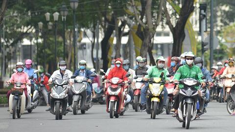 Thời tiết ngày 4-5: Miền Bắc nắng ấm, miền Nam mưa rào và dông