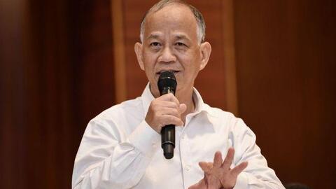 Chuyên gia kinh tế Nguyễn Minh Phong: "Thị trường chứng khoán như một bình pha lê quý, đánh chuột nhưng không được làm vỡ bình"