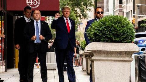 Vụ khám xét dinh thự ông Donald Trump: Bộ Tư pháp Mỹ nhận tối hậu thư