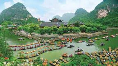 Tăng tốc phát triển du lịch trở thành ngành kinh tế mũi nhọn, bền vững
