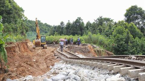 Thông tuyến đường sắt Hà Nội - Lào Cai