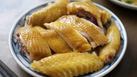Ăn thịt gà hâm lại dễ bị ung thư?