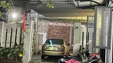 Vẫn chưa tháo dỡ toàn bộ công trình