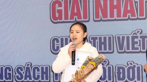 Trang sách "chữa lành" cô gái mang trọng bệnh