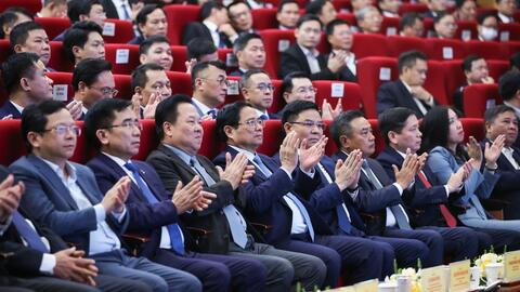 Nhạy bén trước xu thế chuyển đổi phát triển năng lượng toàn cầu