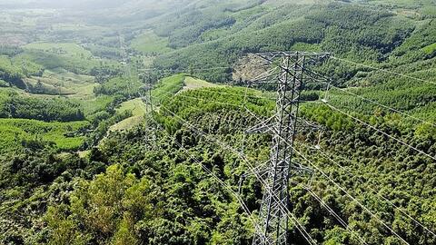 Hoàn thành nâng khả năng tải đường dây 220kV Quảng Ngãi - Phù Mỹ