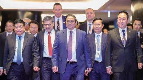 Thủ tướng gặp mặt cộng đồng doanh nghiệp FDI và dự Diễn đàn Doanh nghiệp Việt Nam