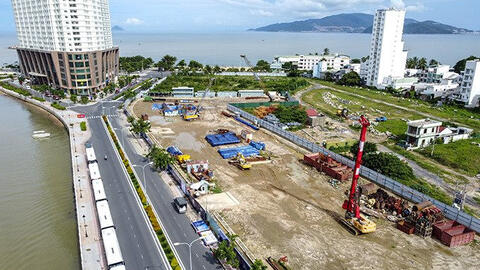 Một khu vực miền Trung 3 năm ròng “ngủ đông”, đến nay bất động sản bất ngờ bật tăng trở lại, đón hàng loạt tin vui