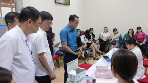 Khám sức khỏe miễn phí cho 100 nữ đoàn viên, người lao động