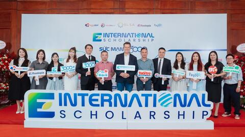 Học bổng quốc tế E-International tài trợ 3.000 suất IELTS và tiếng Anh giao tiếp trực tuyến