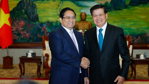 Việt Nam - Lào phấn đấu đưa kim ngạch thương mại lên 5 tỉ USD
