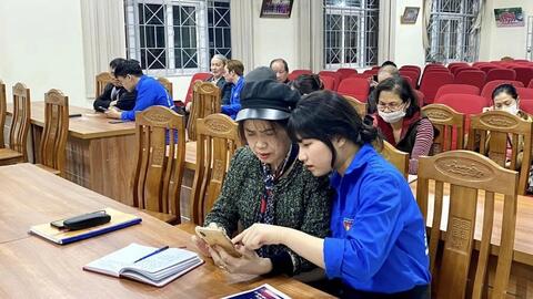 “Bình dân học vụ số” - phổ cập công nghệ cho toàn dân