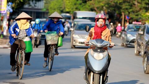 Nắng nóng bao trùm nhiều khu vực