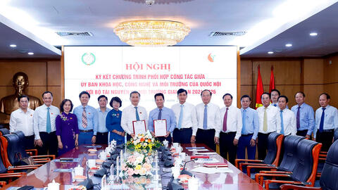 Phối hợp triển khai công tác bảo vệ môi trường, góp phần phát triển kinh tế - xã hội