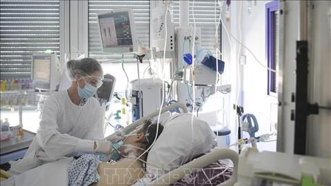 Phát hiện một số triệu chứng khi ngủ ở người nhiễm biến thể Omicron