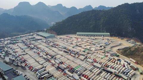 Trung Quốc dừng thông quan hàng hoá 7 ngày để nghỉ Tết Nguyên đán