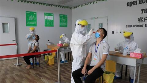 Triển khai thu dung, điều trị người mắc COVID-19 không triệu chứng tại các doanh nghiệp