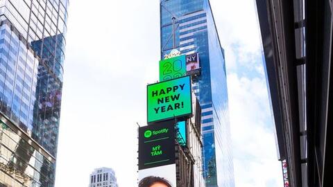 Mỹ Tâm xuất hiện ở Quảng trường Thời Đại của Mỹ, còn chọn ngay tấm ảnh quá xinh đẹp