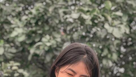 Thanh Nhã - Tiền đạo của đội tuyển nữ Việt Nam sinh năm 2k1, nổi tiếng máu lửa trên sân nhưng nhan sắc bên ngoài thì say đắm thật sự!