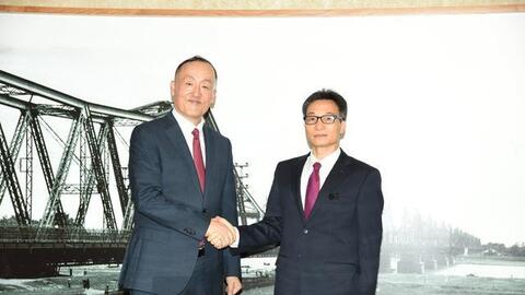 Trưởng đại diện WHO tại Việt Nam chào từ biệt