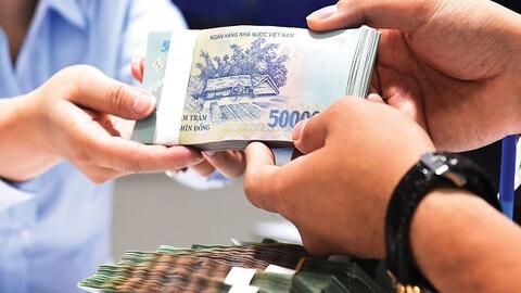 Tăng trưởng tín dụng TPHCM trong 5 tháng đạt 2.43%