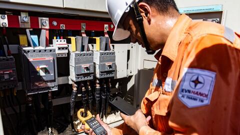 Thực hiện quyết liệt, hiệu quả các giải pháp bảo đảm cung ứng điện