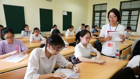 Không giao chỉ tiêu lớp 10 nếu trường không tuyển sinh trực tuyến