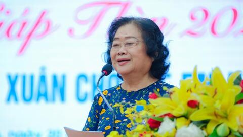 Bảo vệ và tạo điều kiện để trẻ em phát triển