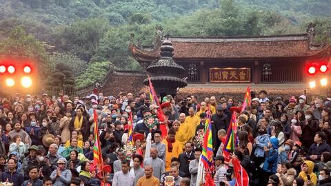 Thủ tướng yêu cầu không để xảy ra hoạt động mê tín dị đoan