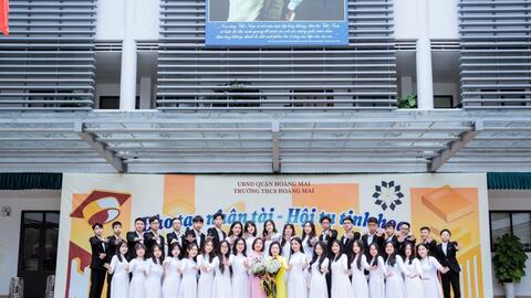 Thầy cô sát cánh cùng học sinh lớp 9 vượt “vũ môn”