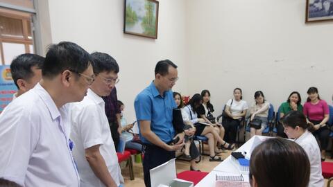 Khám sức khỏe miễn phí cho 100 nữ đoàn viên, người lao động