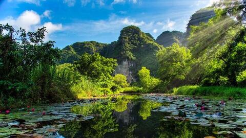 Khám phá nét đẹp thiên nhiên độc nhất vô nhị ở Thung Nắng Ninh Bình