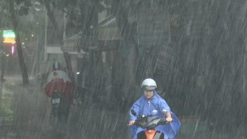 Ngày 15/7: Nhiều khu vực mưa dông, cục bộ có mưa to