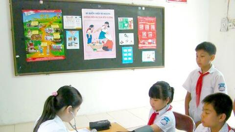 Học sinh có thể đóng bảo hiểm y tế theo từng tháng