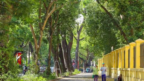 Hà Nội sáng sớm và đêm trời lạnh, trưa chiều trời nắng