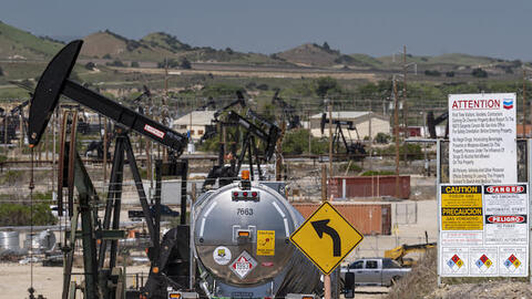 Dầu giảm nhẹ do lo ngại tình trạng dư cung