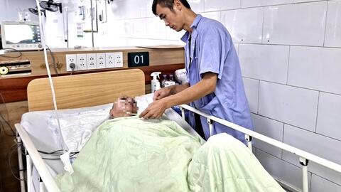 Đốt than sưởi ấm dẫn đến ngộ độc khí CO, tổn thương não