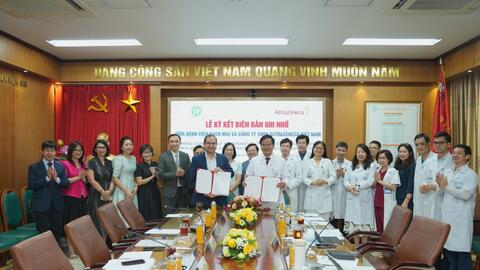 Đẩy mạnh hợp tác ứng dụng công nghệ trong y tế