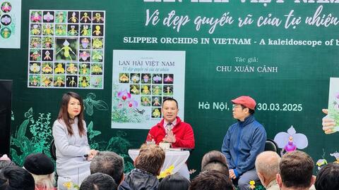 Hàng trăm loài lan hài Việt Nam xuất hiện trong sách