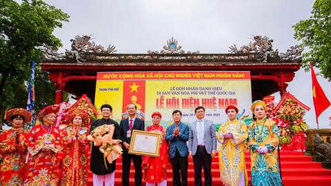 Lễ hội dân gian trở thành di sản văn hóa quốc gia