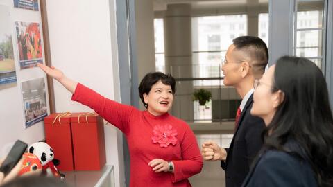 Phòng Văn hóa Việt - Trung mở rộng cơ hội giao lưu văn hóa