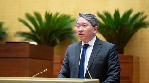 Cân nhắc quy định UBND cấp xã ban hành quyết định phân cấp